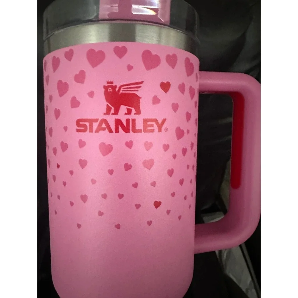 Stanley Quencher H2O Tumbler 40 oz‎ Pink Hearts Flowstate Travel Mug - Picture 2 of 8